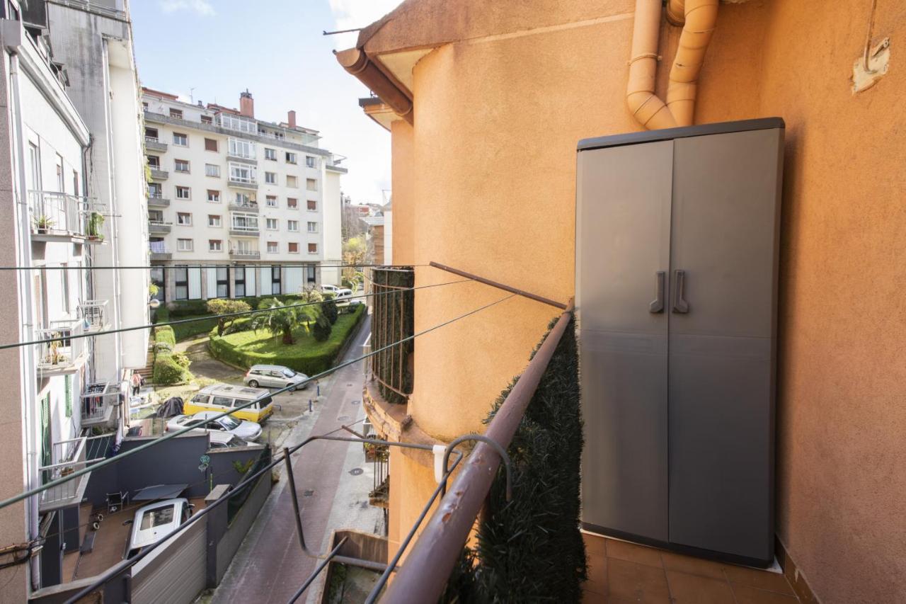 Olas De Ondarreta - Local Rentss San Sebastian Exterior photo